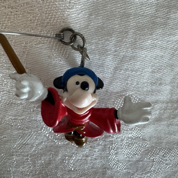 Mickey Mouse Disney Fantasia Sorcerer Suction Cup Window Dangler Hanger 2" - Picture 1 of 13